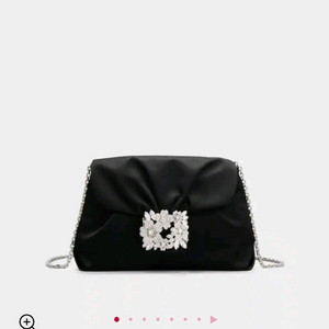 로저비비에 부케 스트라스 버클 드레이프 새틴 미니백