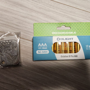 오라이트 olight AAA 충전지 12개, 메탈 푸시 카드 실버