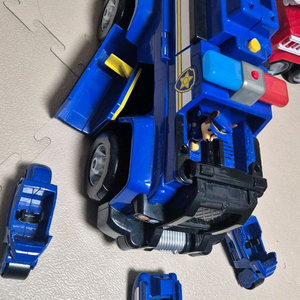 퍼피구조대 경찰기동대 마셀 소방차