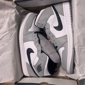 조던1 미드 스모크그리이