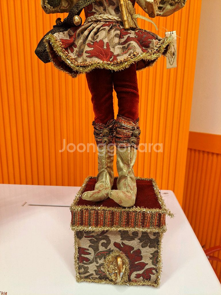 빈티지 마크 로버츠 컬렉션 인형 2종--2