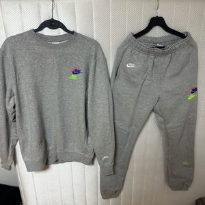 나이키 트레이닝복 세트 상의L하의M