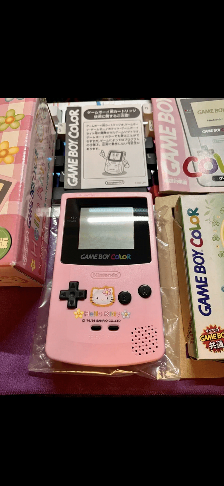 닌텐도 정품 게임보이컬러 헬로키티 한정판 gbc 이미지