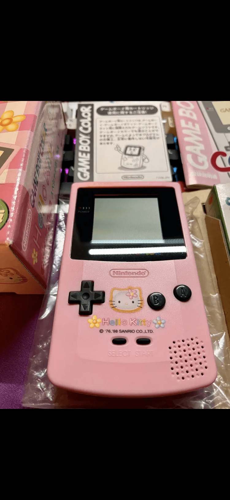 닌텐도 정품 게임보이컬러 헬로키티 한정판 gbc 이미지