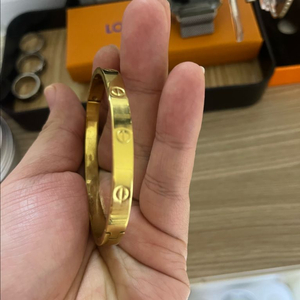 까르띠에 뱅글팔찌 가격내림