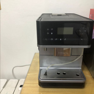 밀레 전자동 커피머신cm6310 이미지