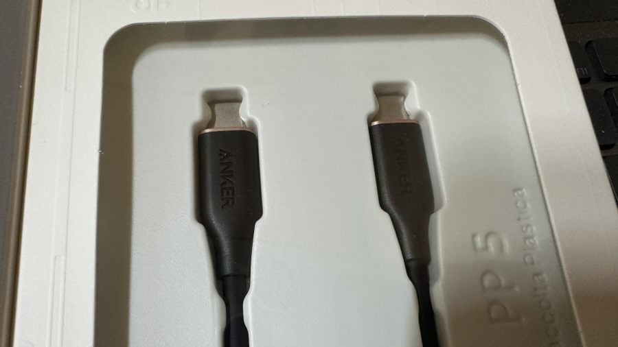 ANKER(앤커) USB-C to C 240W 초고속 케이블 (충전, 테이터 전송) 이미지