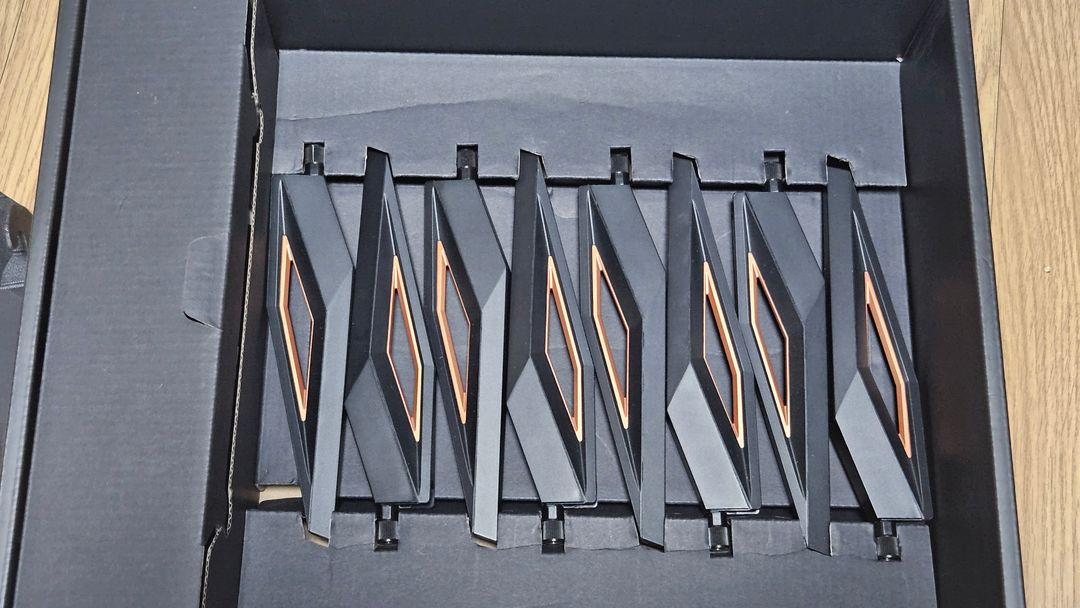 ASUS ROG Rapture GT-AX11000 유무선공유기--1