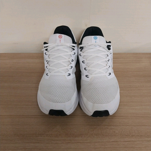 남성 나이키 런 스위프트3 흰검 런닝화, 운동화 (280)