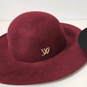 새제품 화이트샌즈 울 모자