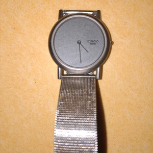 이신우 쿼츠 메쉬 여성 시계