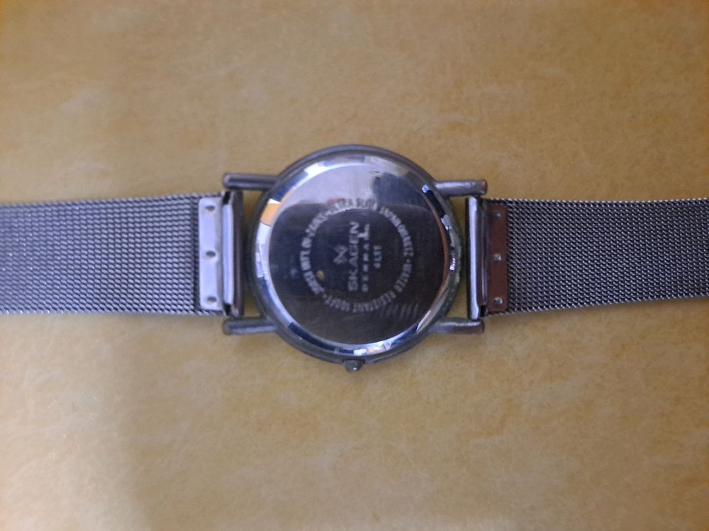 이신우 쿼츠 메쉬 여성 시계--3