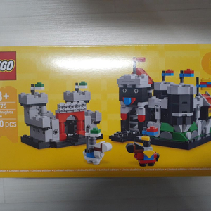 레고 40775 미니기사의성 미개봉 새제품 2만5천원 팝니다 (배송비무료)