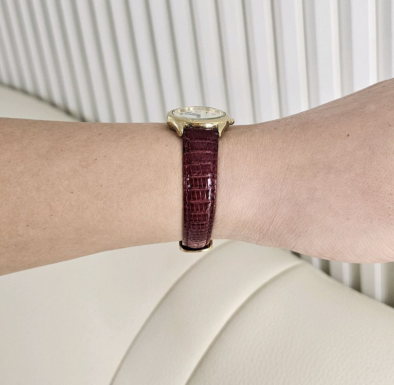 시티즌 CITIZEN Isls 금장 여성 가죽 시계 여자 팔찌--1