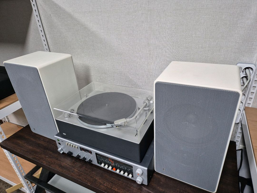 Braun 오디오셋트 CEV510 (리시버), PS500 (턴테이블), L610 (스피커) 디터람스 브라운 이미지