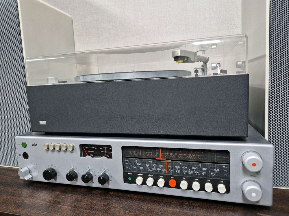 Braun 오디오셋트 CEV510 (리시버), PS500 (턴테이블), L610 (스피커) 디터람스 브라운 이미지