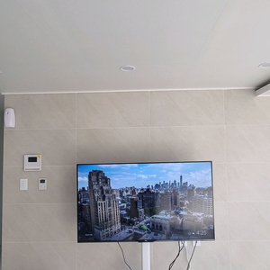 !!TCL 55인치 4K UHD 스마트 TV+거치대!!