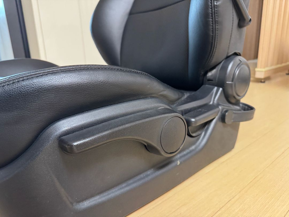 젠쿱시트 제네시스쿠페 시트 운전석 수동 이미지