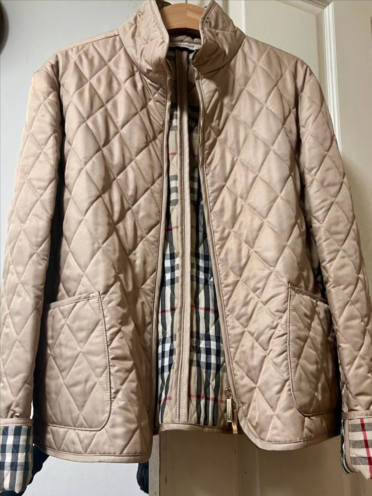버버리 여성 베이지 퀼팅 자켓--0
