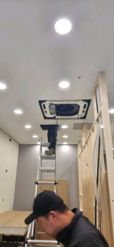 업소용 에어컨,냉난방기(엘지,삼성,캐리어) 판매,설치 합니다-중고,새상품 가능 이미지