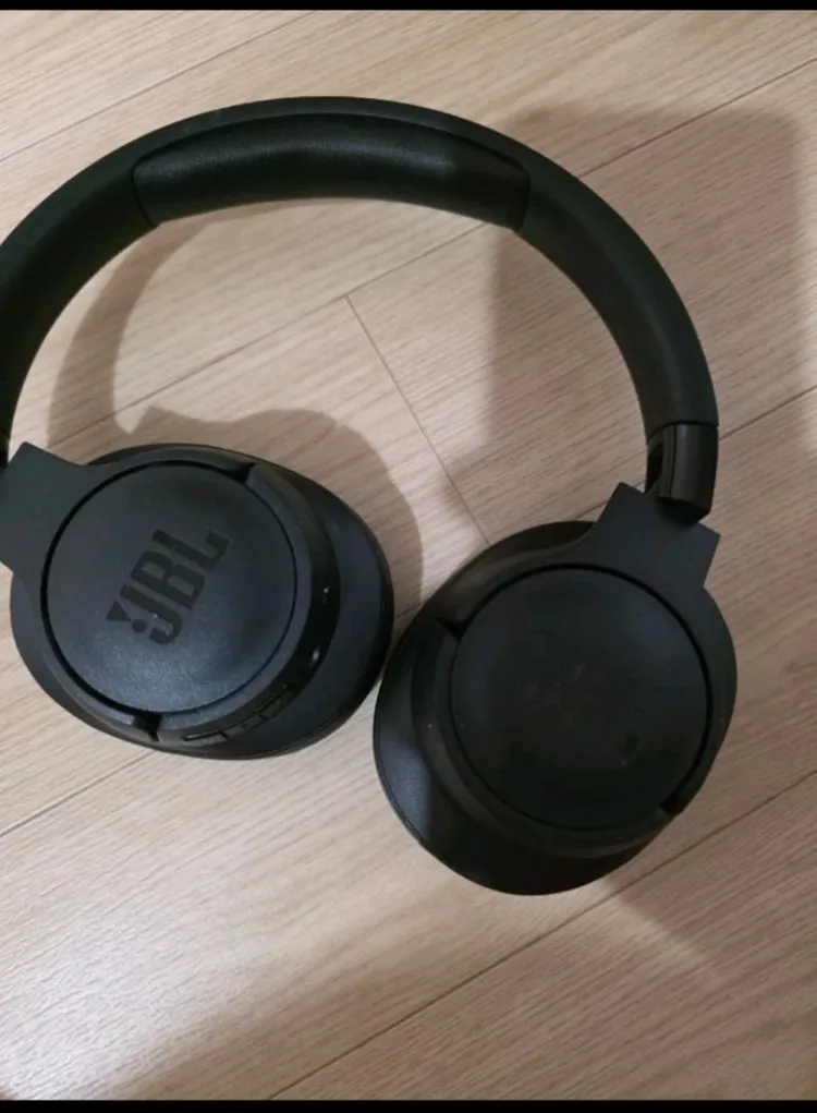 JBL 헤드셋 이미지