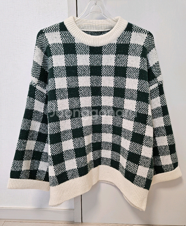 새제품 니트 프리사이즈--0