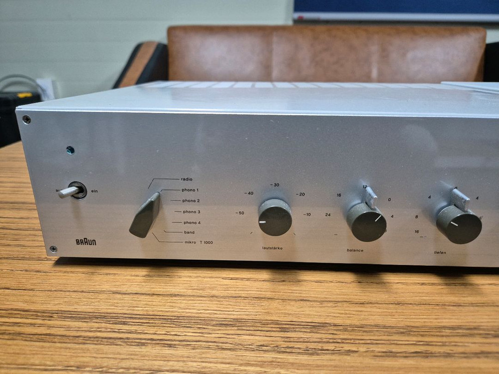 Braun CSV60/1 (진공관앰프), CE16 (튜너) 디터람스 브라운 이미지