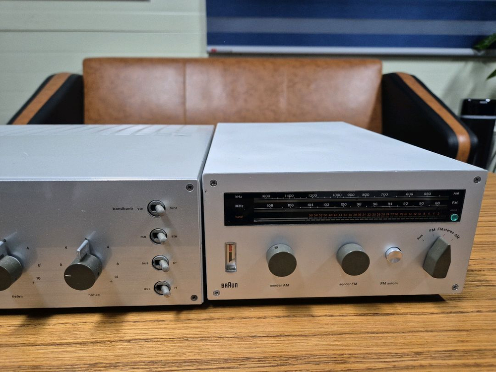 Braun CSV60/1 (진공관앰프), CE16 (튜너) 디터람스 브라운 이미지