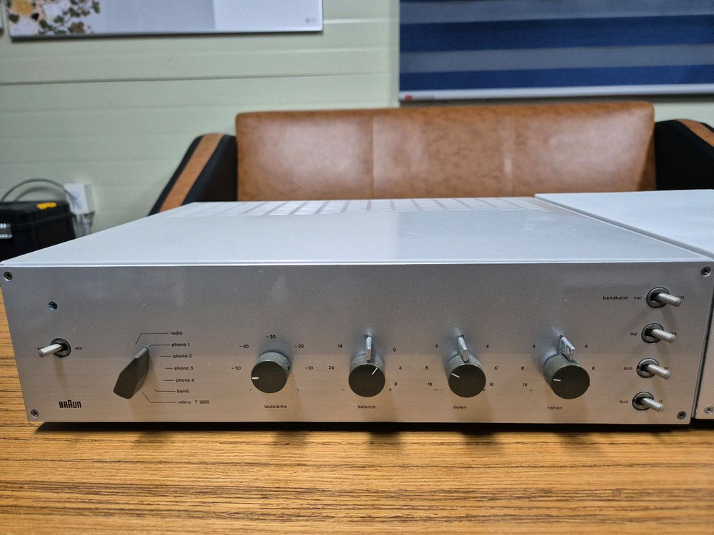 Braun CSV60/1 (진공관앰프), CE16 (튜너) 디터람스 브라운 이미지