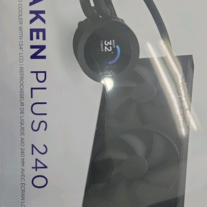 미개봉 nzxt 크라켄 plus 240