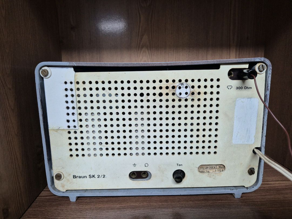 Braun SK 2/2 진공관 라디오 (디터람스 브라운) 이미지