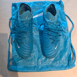 나이키 팬텀 GX2 엘리트 fg 260 축구화 팝니다