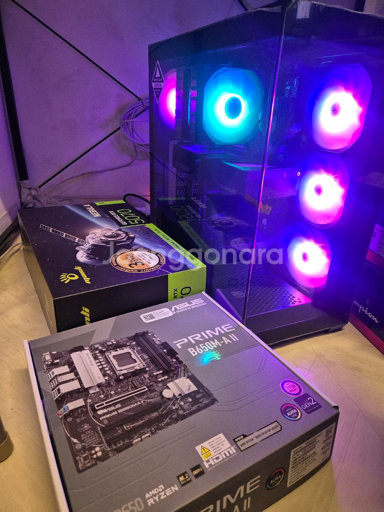 라이젠7800X3D RTX5070 게이밍 블랙 본체--0