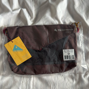 클라터뮤젠 히리드 3L 아마란스 레드 미사용 신품