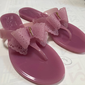 페레가모 플립플랍 샌들 US 6