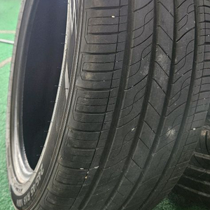 금호 솔루스 TA21 245/40R18 타이어