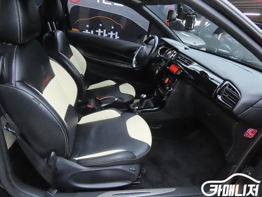 [시트로엥]DS3 카브리오 1.6 E-HDI 소 시크 #가을특가 이미지