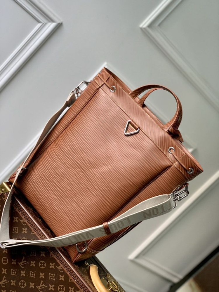 루이비통 에피 슬링백--6