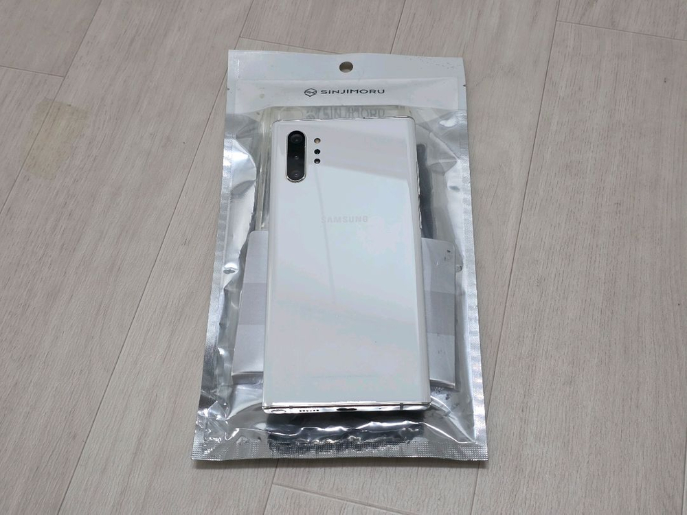 갤럭시노트10플러스 화이트 이미지