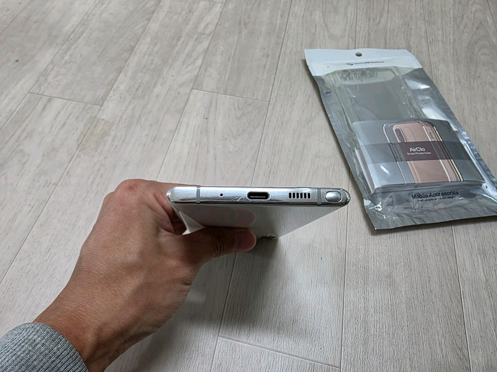 갤럭시노트10플러스 화이트 이미지