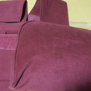 제네시스 GV80 뒷자석 목베게 셋트입니다