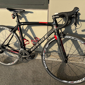 미사일 카본 로드 자전거 판매합니다(105급)