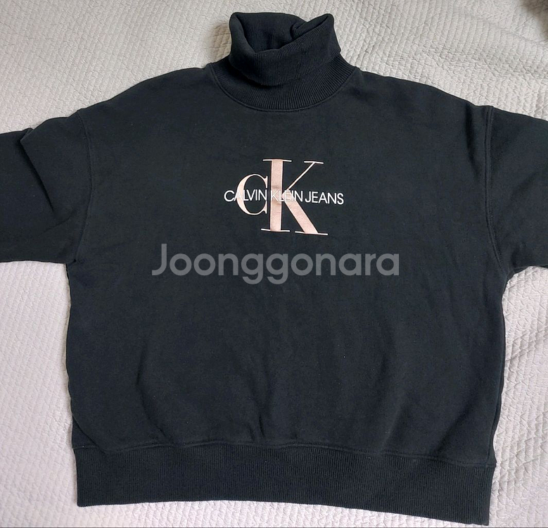 캘빈클라인 세미크롭기모맨투맨55--1