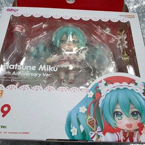 딸기미쿠 넨도 넨도로이드