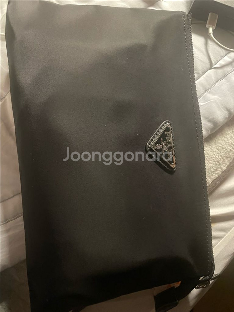 프라다 클러치--0