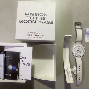 오메가 스와치 문스와치 스누피 화이트