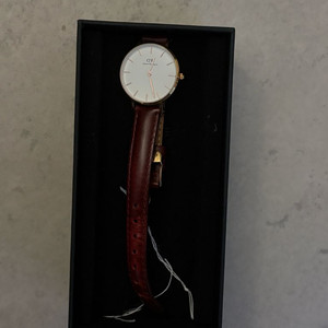 다니엘 웰링턴 시계