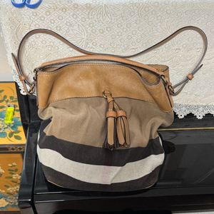 버버리 애쉬비 호보백 미디움