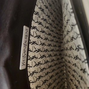 정품 입생로랑 클러치백