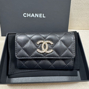 샤넬 큐빅 캐비어 똑딱이 카드지갑 블랙 내장칩